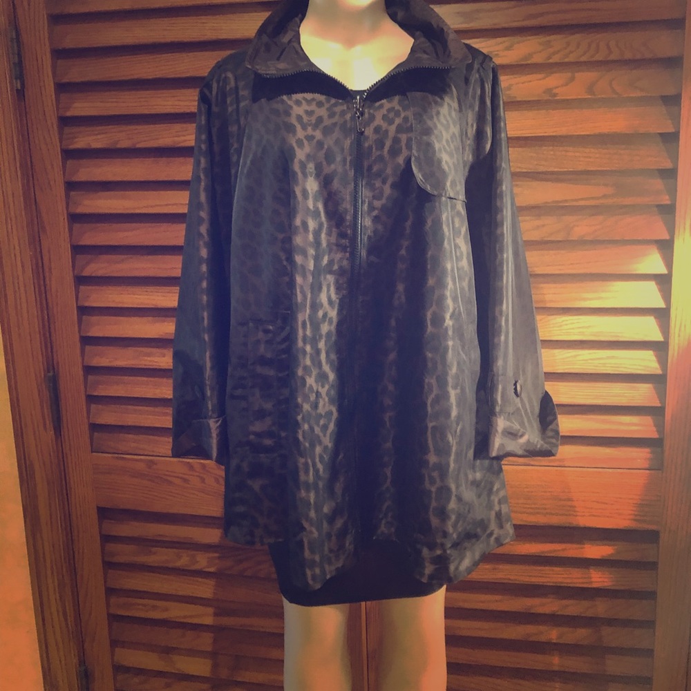 Leopard rain cape